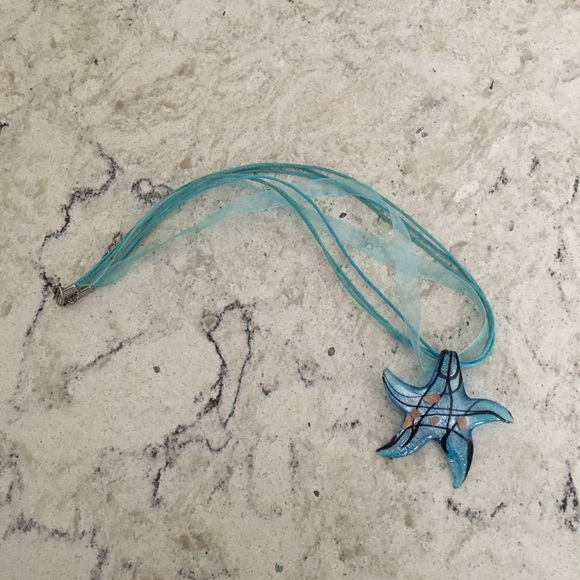 🌻Venetian Murano glass starfish pendant - Picture 6 of 8